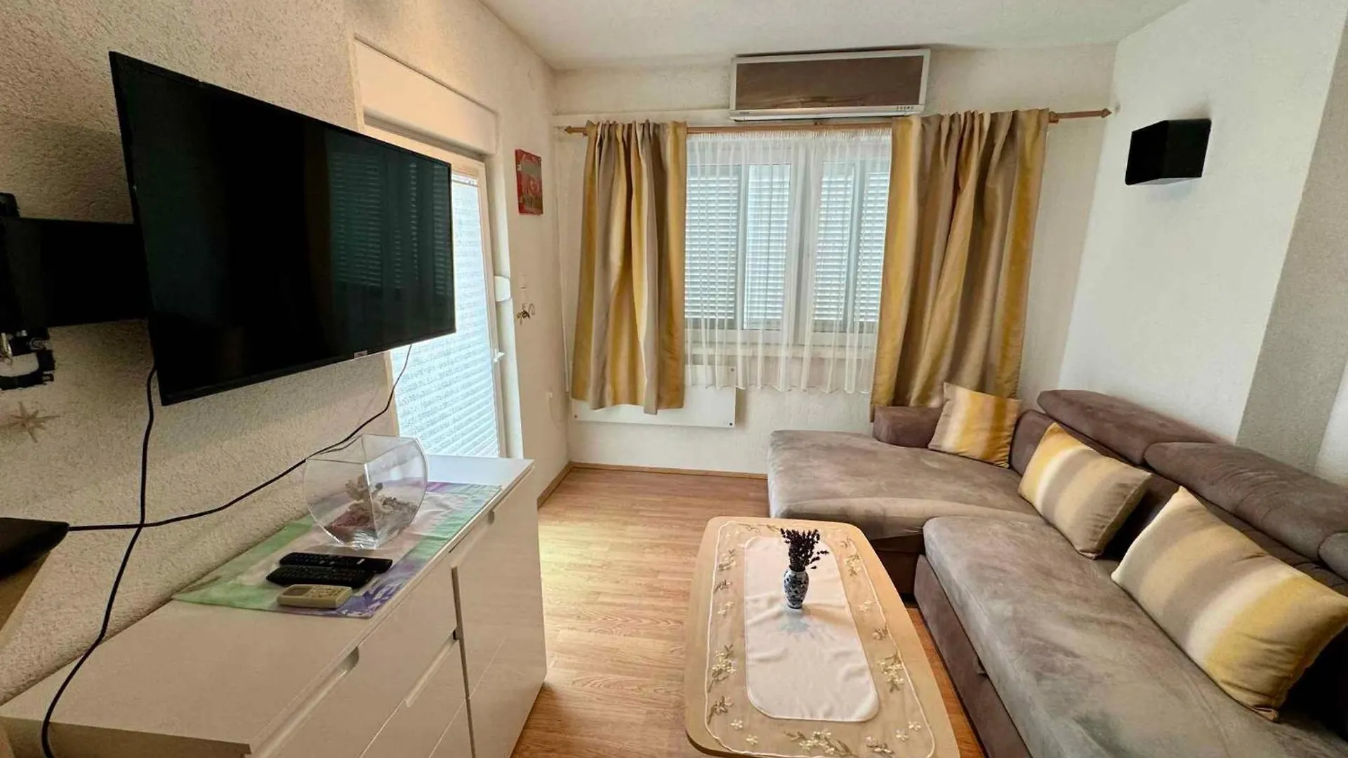 Apartment In Jadranovo 41871
