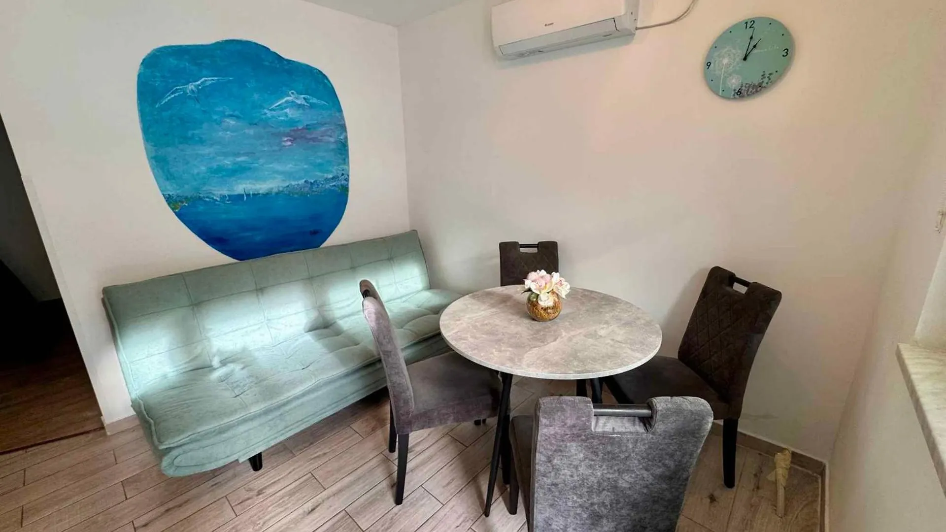 Apartment In Jadranovo 41871